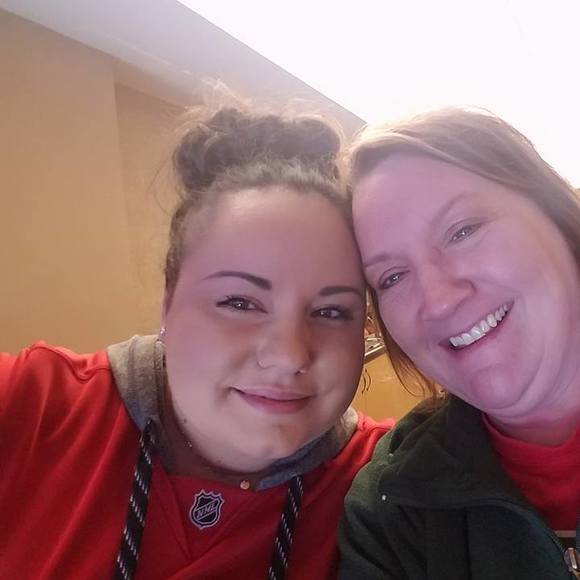 Meet your Posher, Amanda - Picture 1 of 1